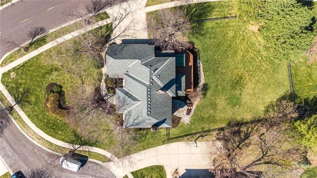 9206 W 146th Place, Overland Park, KS 66221