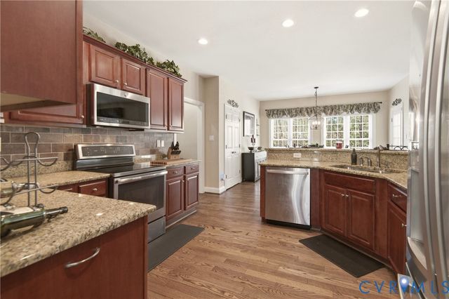 9200 Lady Anne Ln, Chesterfield, VA 23832