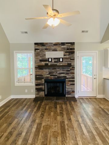 133 Sycamore Hill Dr, Clarksville, TN 37042