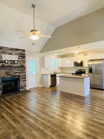 133 Sycamore Hill Dr, Clarksville, TN 37042