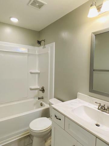 133 Sycamore Hill Dr, Clarksville, TN 37042