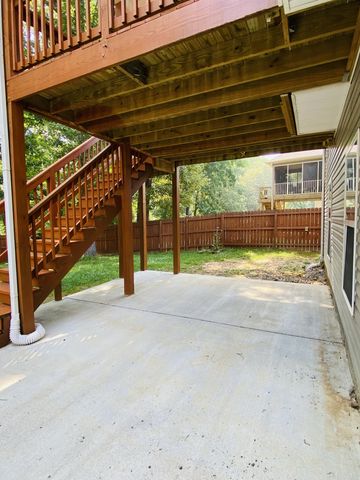 133 Sycamore Hill Dr, Clarksville, TN 37042