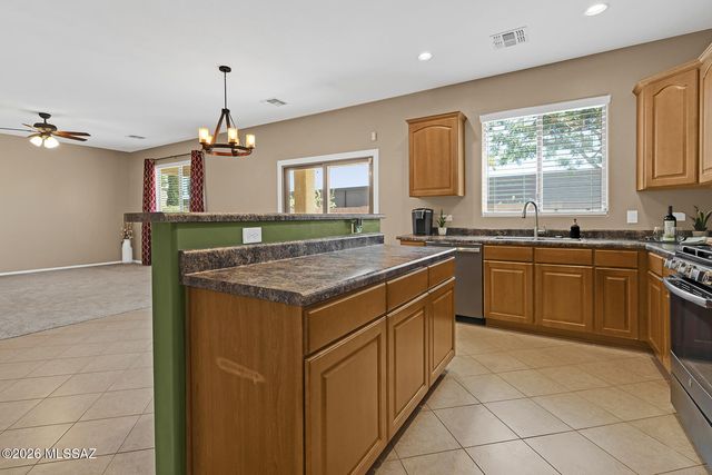 8732 N Finfrock Drive, Tucson, AZ 85743