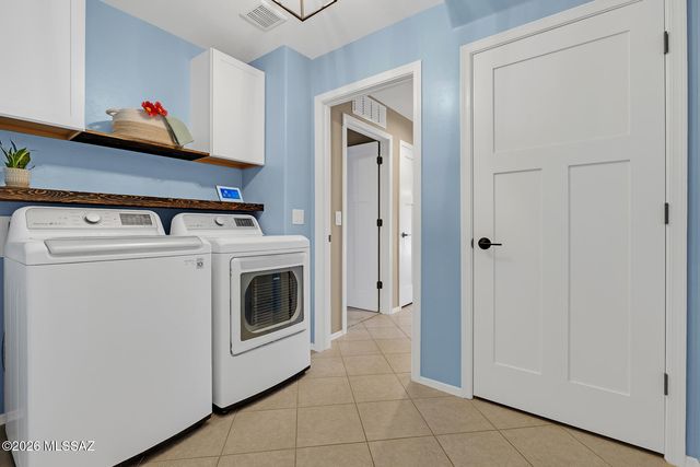 8732 N Finfrock Drive, Tucson, AZ 85743