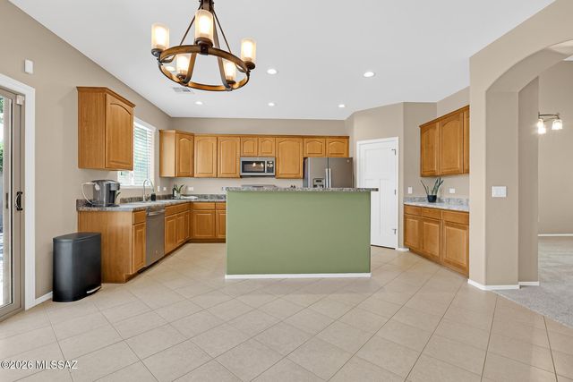 8732 N Finfrock Drive, Tucson, AZ 85743