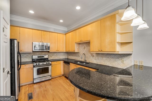 331 Carpenter Drive 8, Sandy Springs, GA 30328