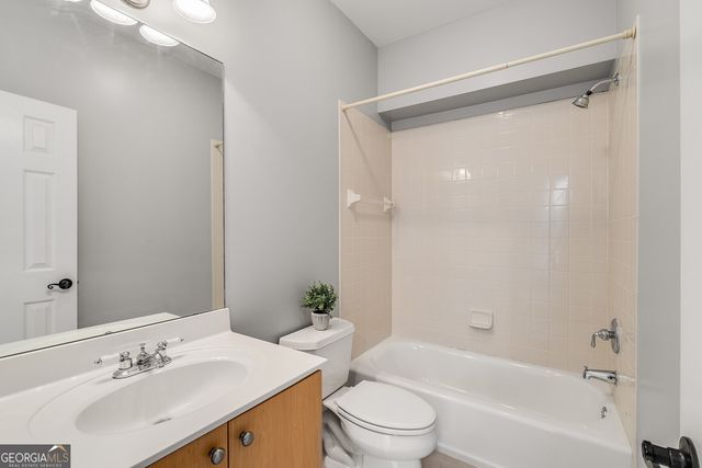 331 Carpenter Drive 8, Sandy Springs, GA 30328