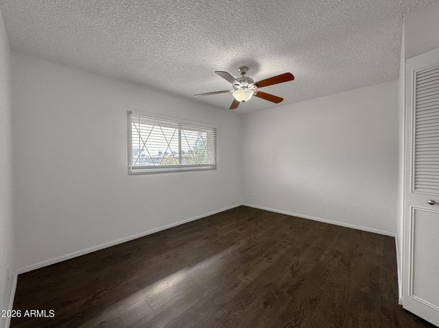 6729 N 44TH Avenue, Glendale, AZ 85301