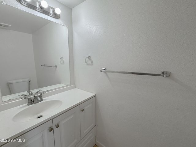 6729 N 44TH Avenue, Glendale, AZ 85301