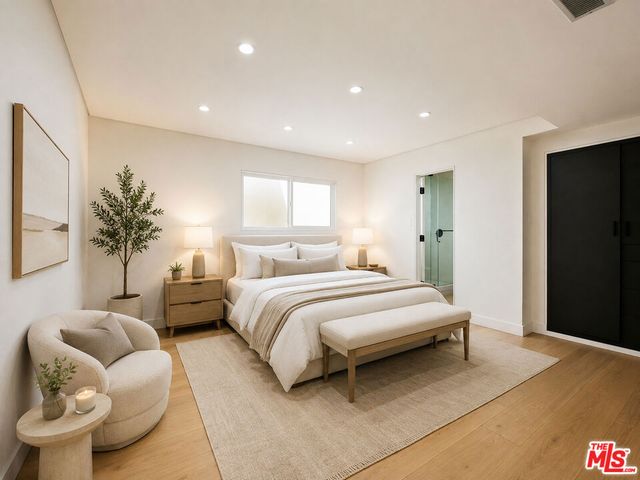 5953 Oakdale Avenue, Woodland Hills, CA 91367