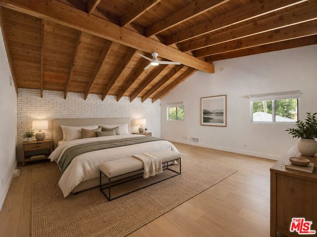 5953 Oakdale Avenue, Woodland Hills, CA 91367
