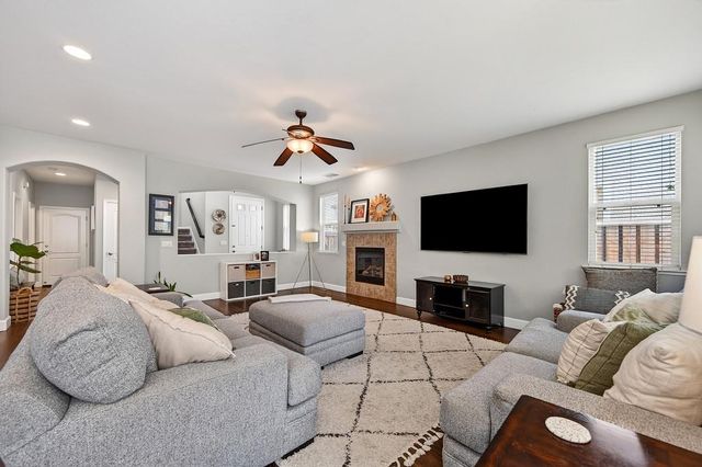 3279 San Vicente Rd, West Sacramento, CA 95691