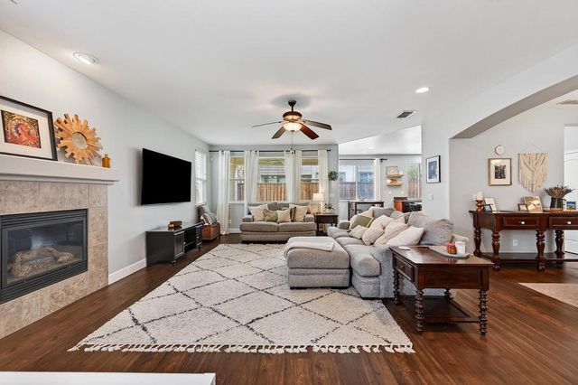 3279 San Vicente Rd, West Sacramento, CA 95691