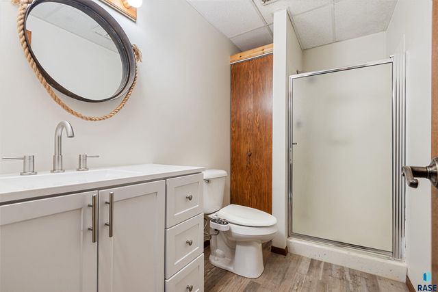 8701 E Maple St Street, Brandon, SD 57005