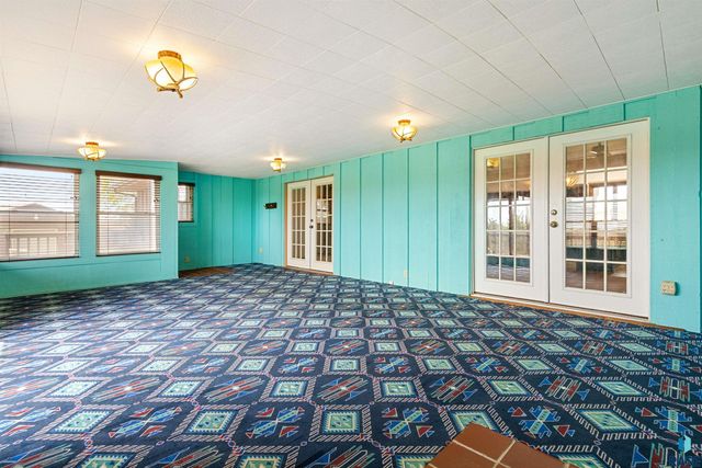 8701 E Maple St Street, Brandon, SD 57005