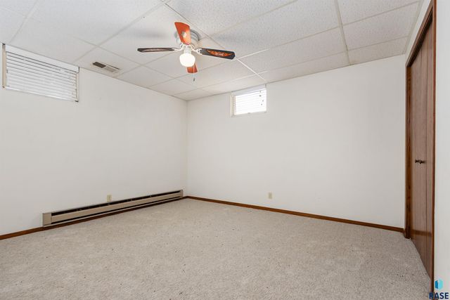 8701 E Maple St Street, Brandon, SD 57005