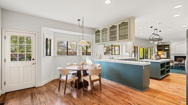 11 Saddlebrook Ct, Novato, CA 94947