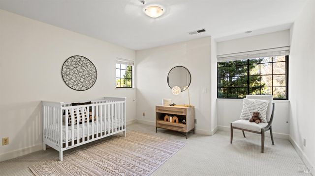 11 Saddlebrook Ct, Novato, CA 94947