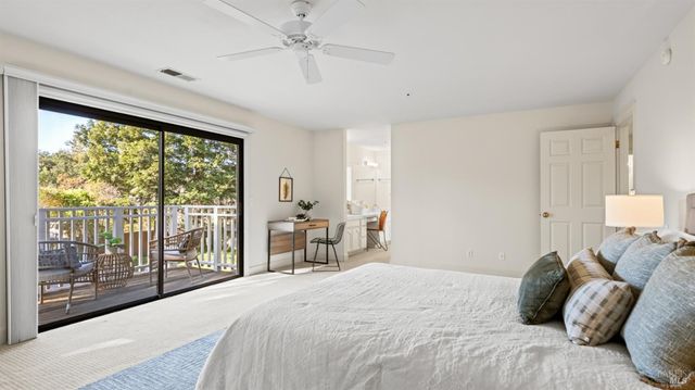 11 Saddlebrook Ct, Novato, CA 94947