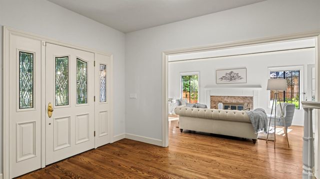 11 Saddlebrook Ct, Novato, CA 94947