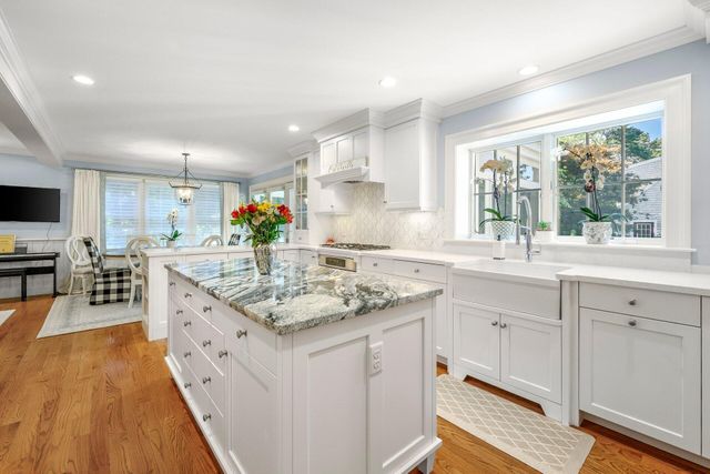 313 Bridge Street, Osterville, MA 02655