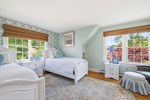 313 Bridge Street, Osterville, MA 02655