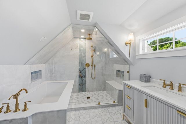 313 Bridge Street, Osterville, MA 02655