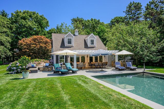 313 Bridge Street, Osterville, MA 02655