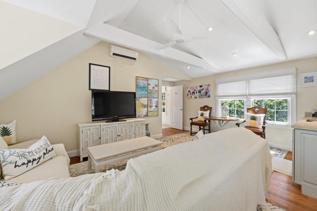 313 Bridge Street, Osterville, MA 02655