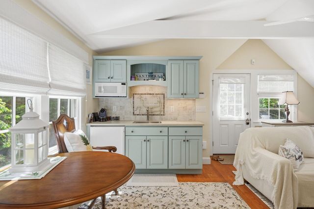 313 Bridge Street, Osterville, MA 02655