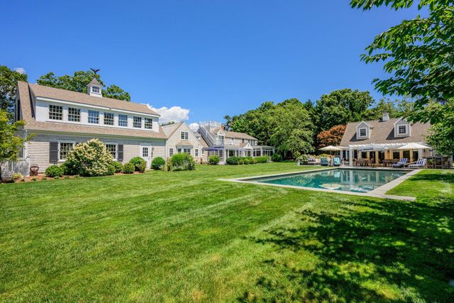 313 Bridge Street, Osterville, MA 02655