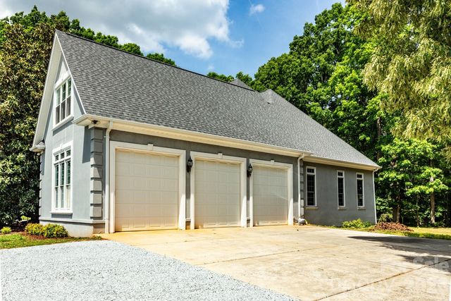 1720 Mills Harris Road, Wingate, NC 28174