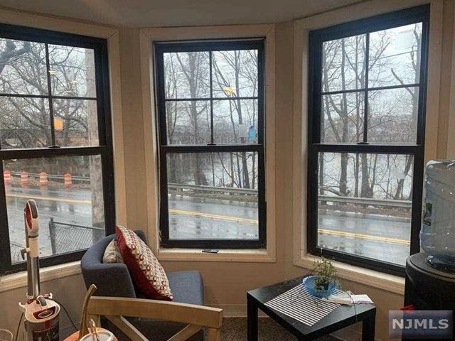 891 River Drive, Elmwood Park, NJ 07407