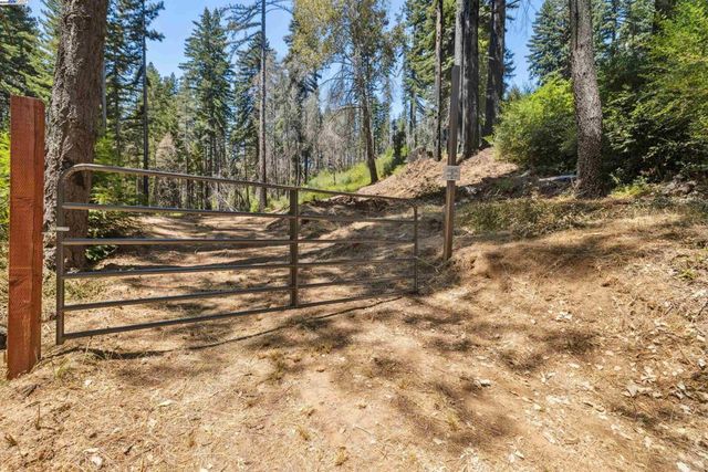 3 Branson Rn, Boulder Creek, CA 95006