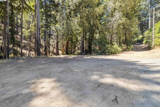 3 Branson Rn, Boulder Creek, CA 95006
