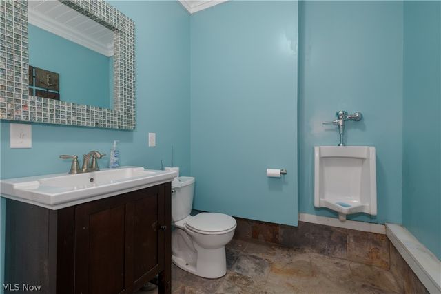 2392 Bowers Street NW, Uniontown, OH 44685