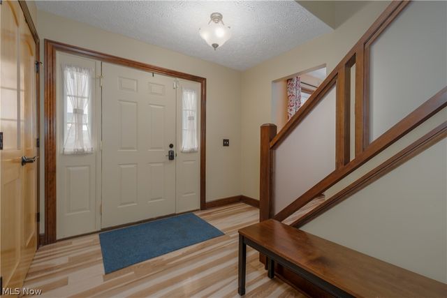 2392 Bowers Street NW, Uniontown, OH 44685