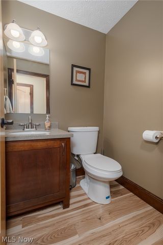 2392 Bowers Street NW, Uniontown, OH 44685