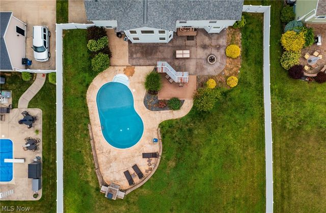 2392 Bowers Street NW, Uniontown, OH 44685