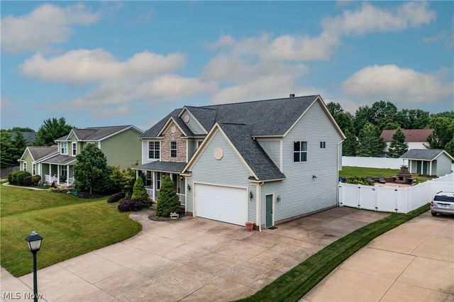 2392 Bowers Street NW, Uniontown, OH 44685