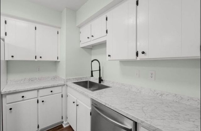 2325 Elliston Pl Apt 410, Nashville, TN 37203