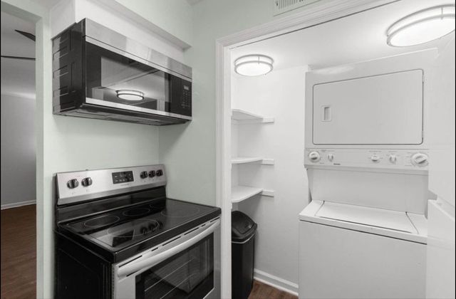 2325 Elliston Pl Apt 410, Nashville, TN 37203