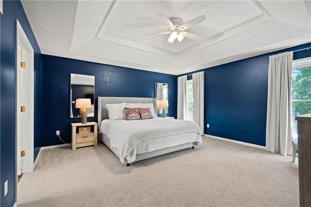 9413 Hall Drive, Lenexa, KS 66219