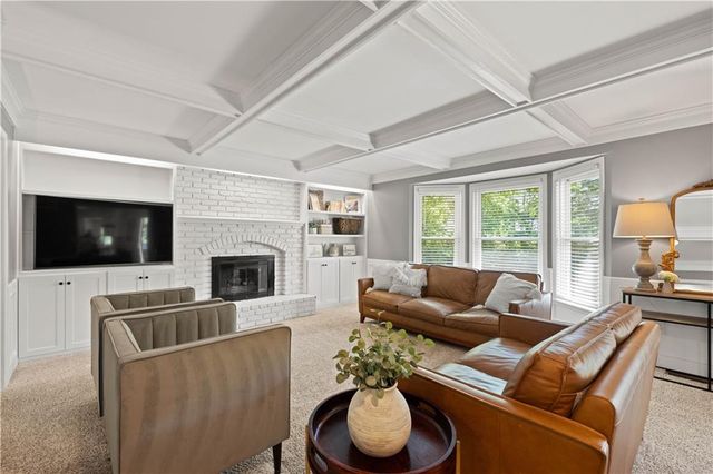 9413 Hall Drive, Lenexa, KS 66219