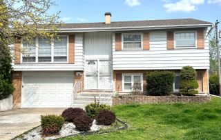 16001 AVALON Avenue, South Holland, IL 60473