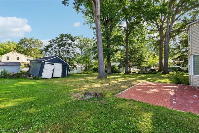 1824 Edgewood Street NE, Warren, OH 44483