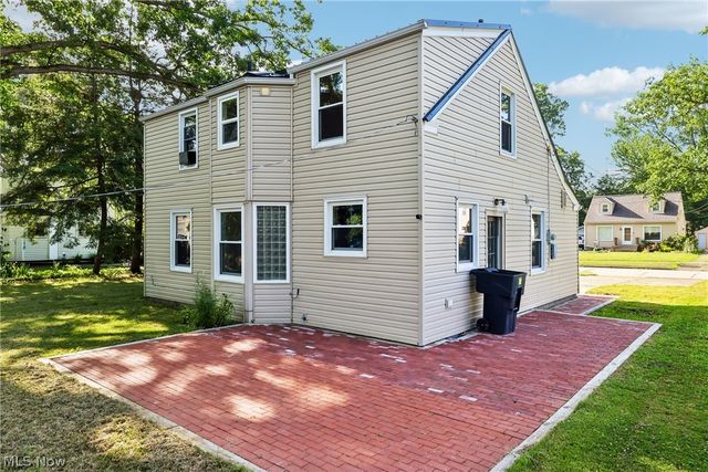 1824 Edgewood Street NE, Warren, OH 44483