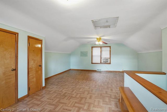 1845 Edgewood Street, Dearborn, MI 48124