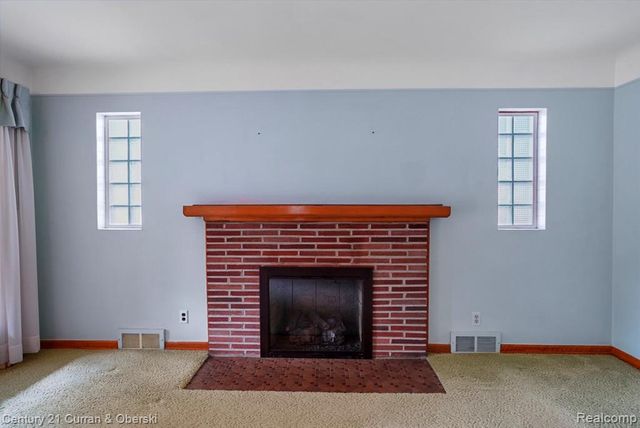 1845 Edgewood Street, Dearborn, MI 48124