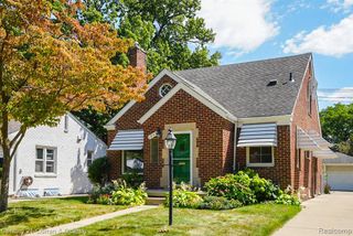 1845 Edgewood Street, Dearborn, MI 48124